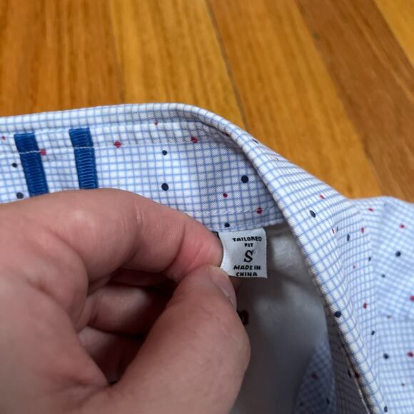 Robert Graham Short Sleeve Shirt Dot Pattern Over Grid Floral Flip Size Small - Picture 5 of 12